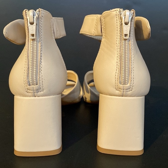 Alex Marie Adeline Leather Bow Block Heel Sandals Bisque Sz 6 - Picture 5 of 8